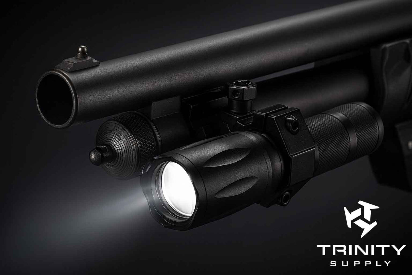 1000 Lumen flashlight with mount compatible with Mossberg 590S 12-Gauge.