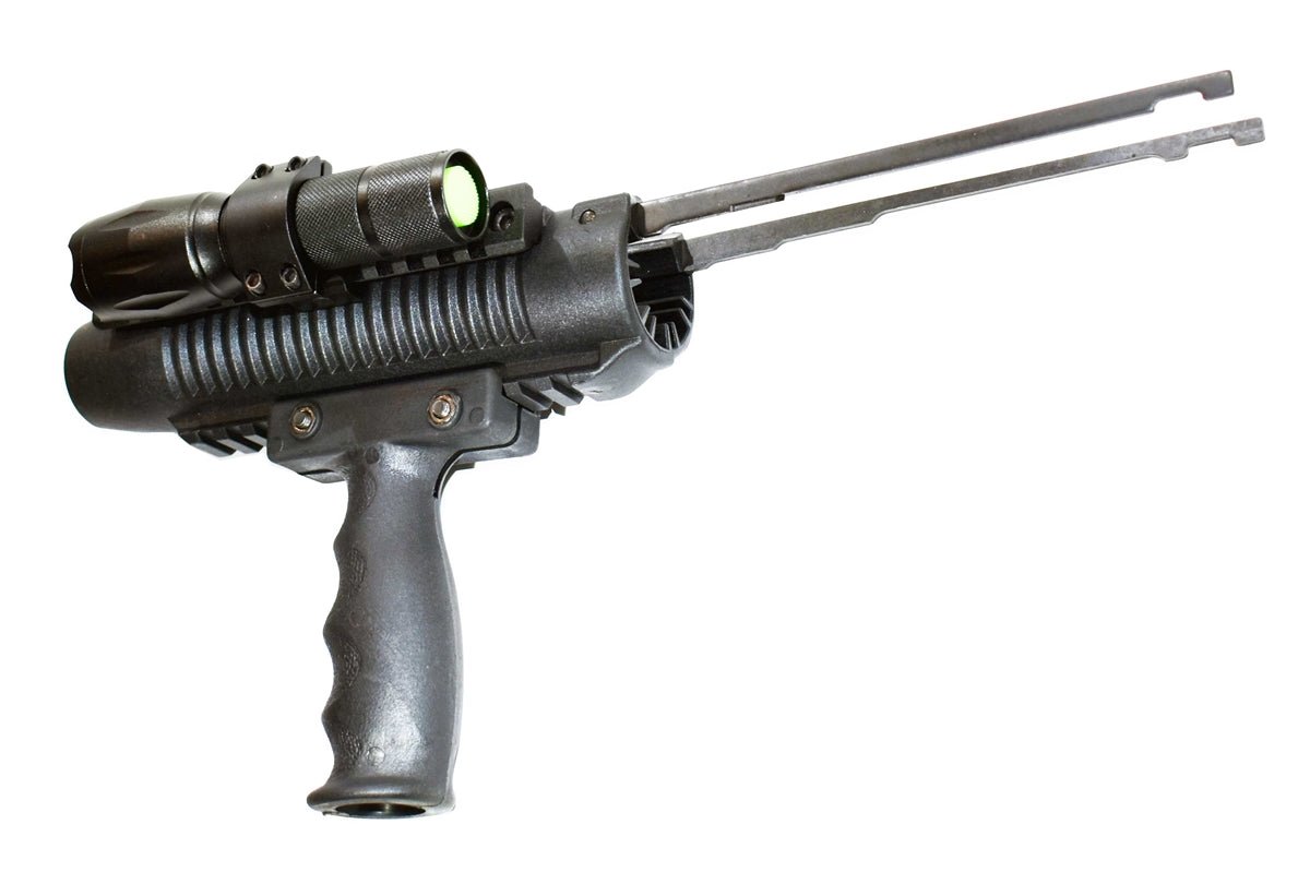 Mossberg 590 12 Gauge Pump Action Handguard With 1000 Lumen LED flashlight combo. - TRINITY SUPPLY INC